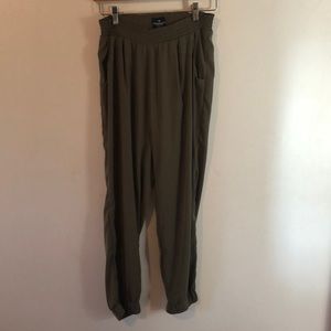 American eagle joggers